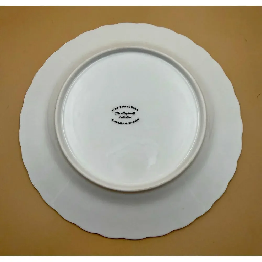 Naydanoff Collection Fine Bone China Set of 2 Plates Gold Trim Bulgaria 7.25”